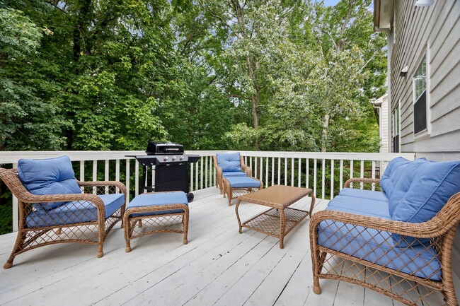 Photo - 350 Saddle Bridge Dr