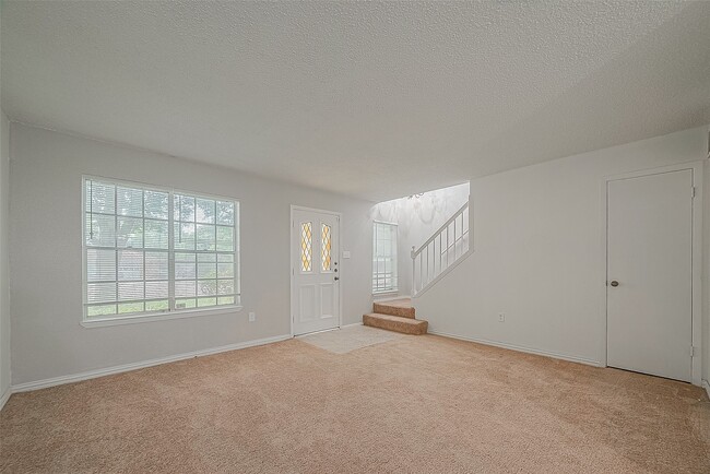 Building Photo - 1312 Ward Rd Unit 5 Rental