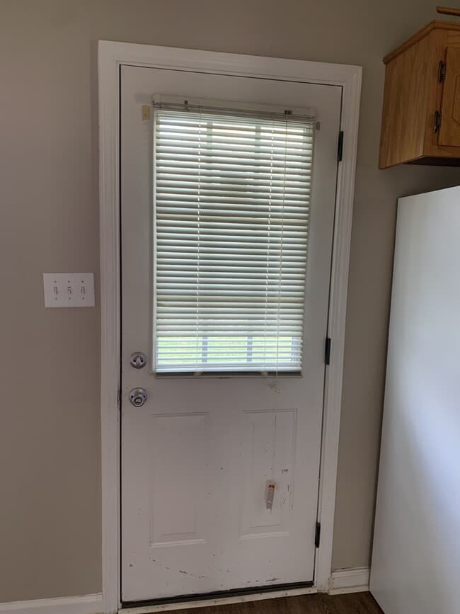 Photo - 1004 Caroline Dr