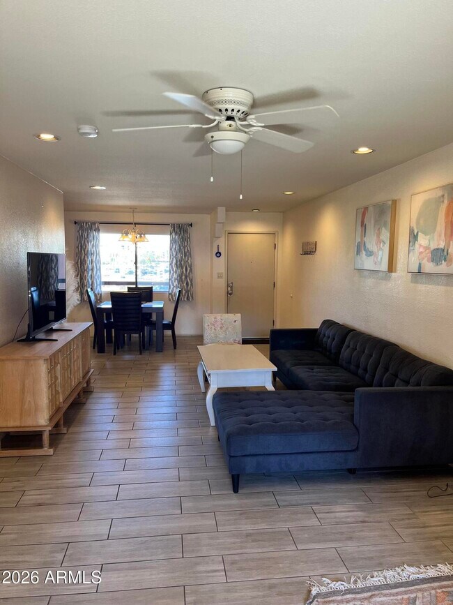 Photo - 12222 N Paradise Vlg Pkwy S Unidad 235