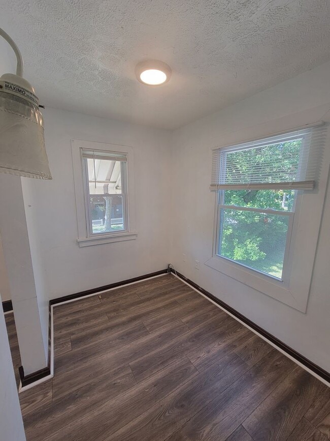 Photo - 1185 E 167th St Unit 2 (Top)