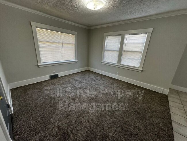 Photo - 2715 Browne St