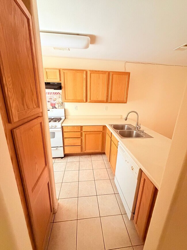 Photo - BEAUTIFUL 3 BEDROOM 2.5 BATH