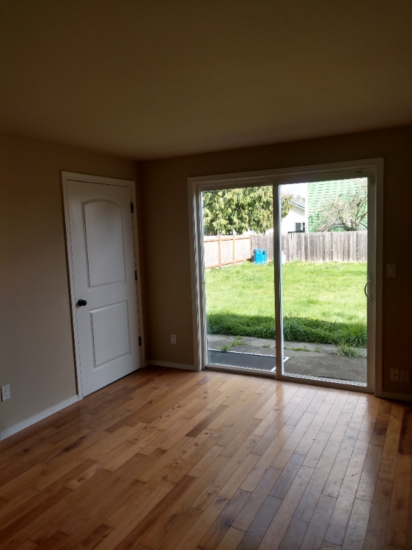 Photo - 834 4th Ave N