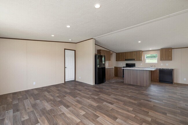 Photo - 510 Tri Lakes Rd