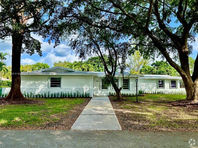 Building Photo - 7965 SW 146th St Rental