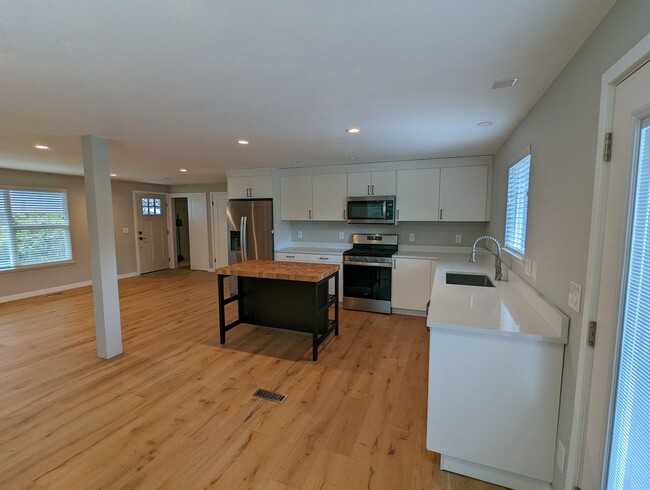 Photo - 4bd/2ba House in Fircrest