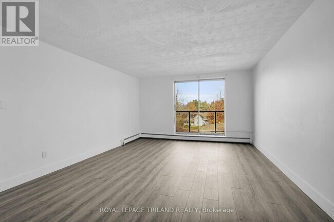 Photo - 294 Saulsbury St Unité 309