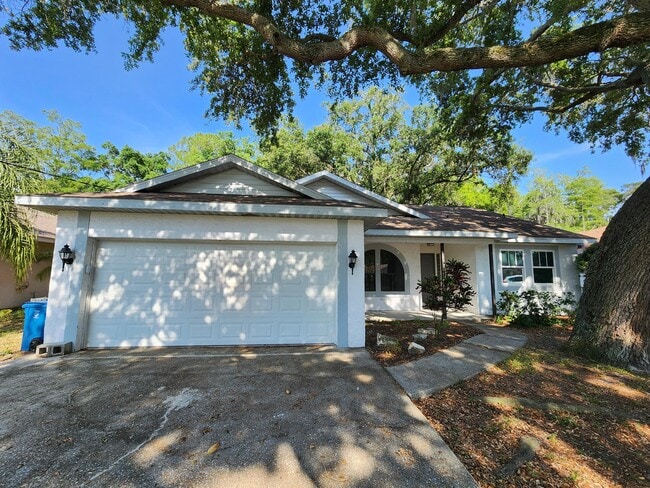 Building Photo - 211 Oakwood Blvd