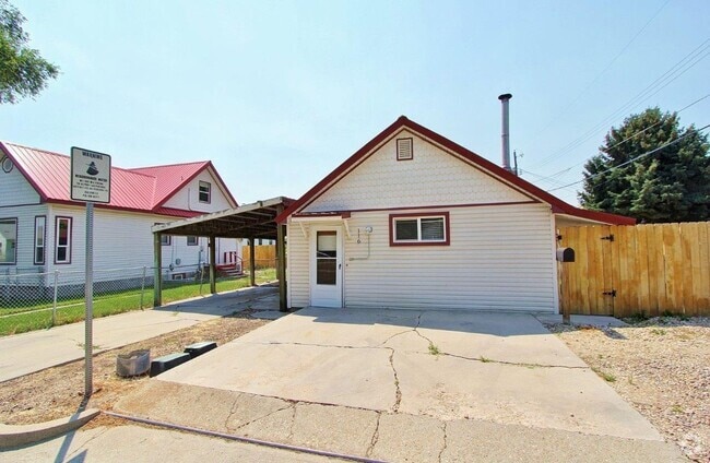 Building Photo - Charming Single-Level Studio Home