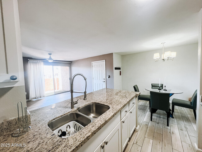 Building Photo - 8055 E Thomas Rd Unit B107 Rental