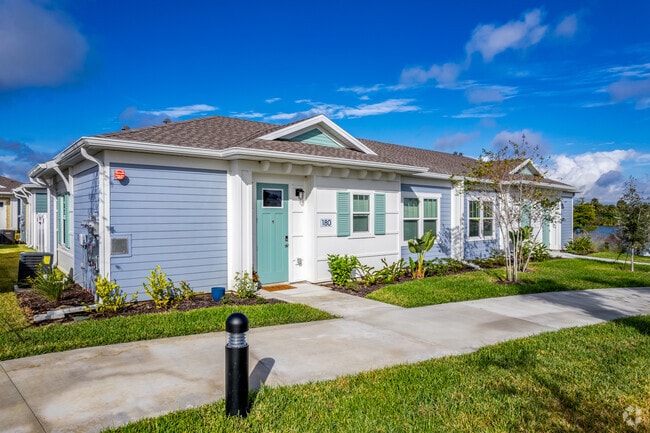 Building Photo - The Tides at Waterside Rental
