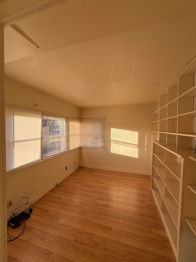 Photo - California St Unidad A