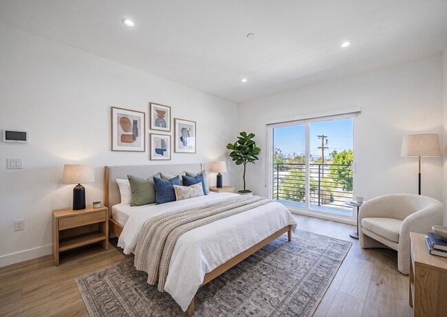 Photo - 11311 Collins St