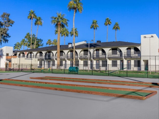 Lumina on 19th Apartments
