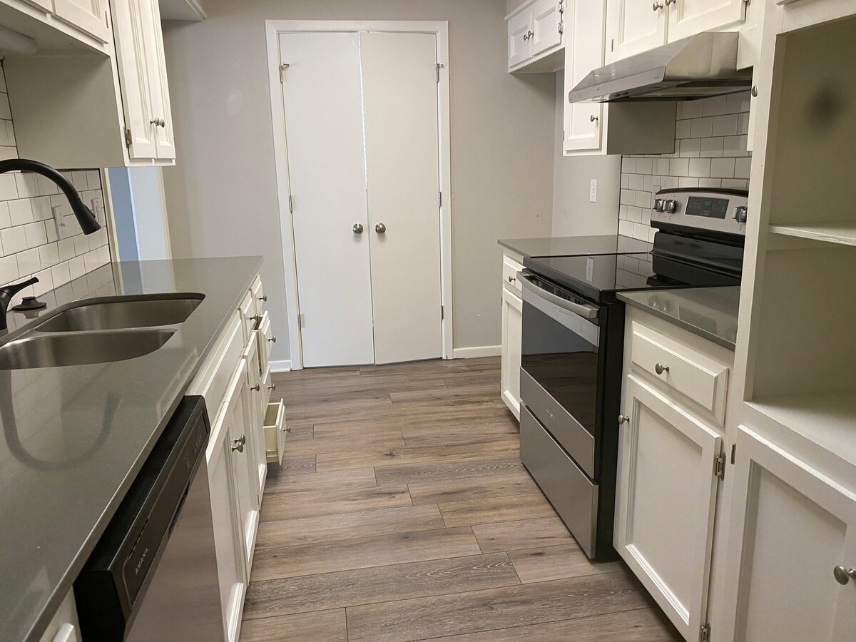 Photo - 1420 Accomac Pl Unit 7