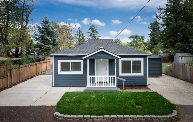 Building Photo - Beautiful 3 bd, 1 bath open kitchen/living...