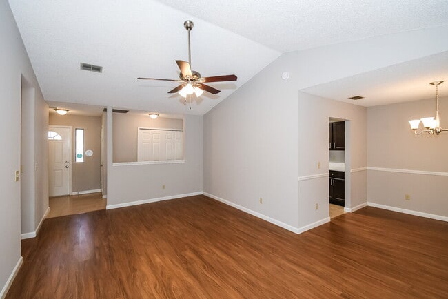 Photo - 3860 English Colony Dr S