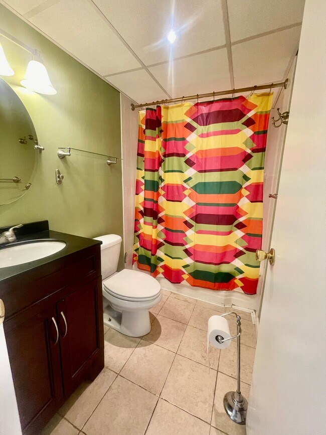 Photo - 1030 E Lancaster Ave Unit 121