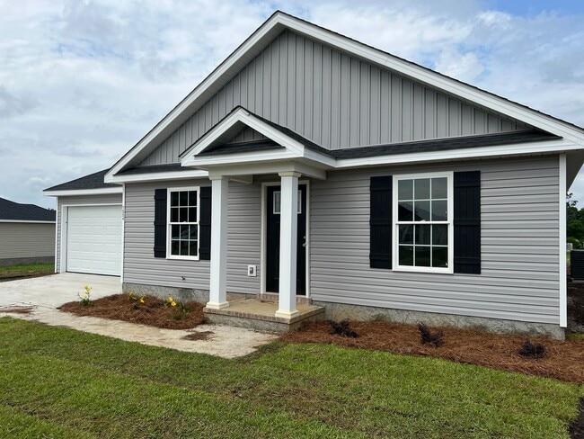 Photo - 7054 White Pine Ave House
