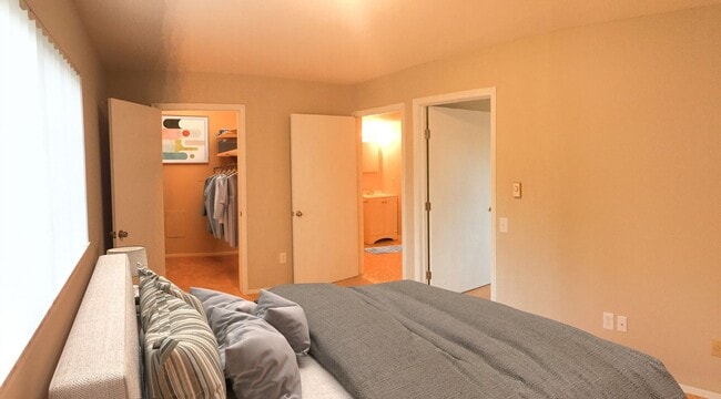 Emerald Apartments