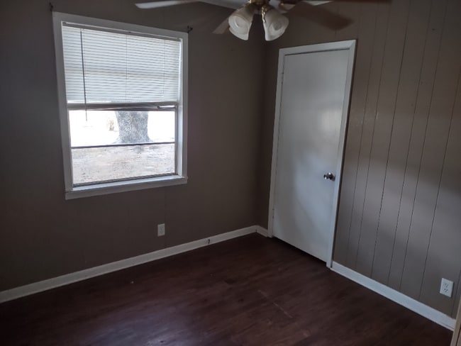 Photo - 101 Oakdale St