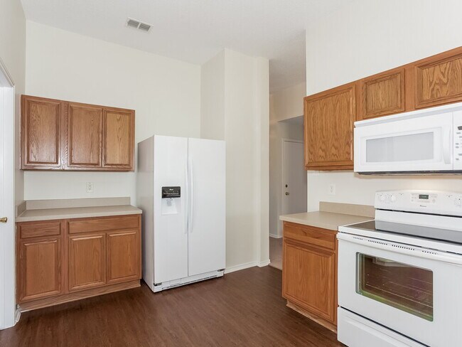 Photo - 11008 Briaroaks Dr