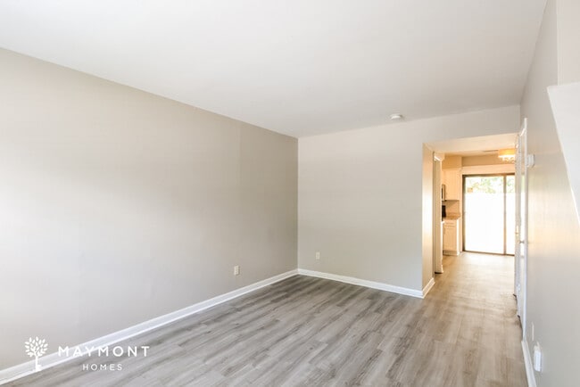 Photo - 821 Von Kolnitz Rd