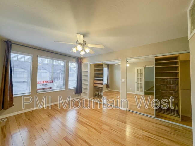 Photo - 208 Lyman Ln