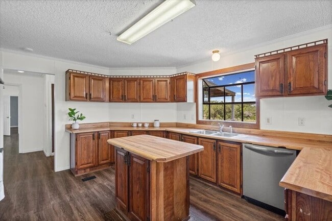 13501 Nutty Brown Rd