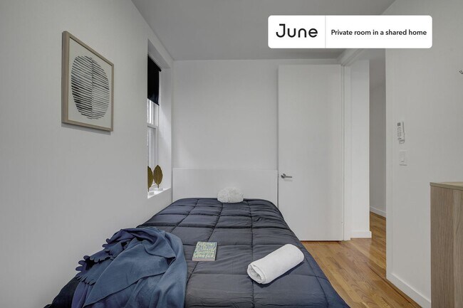 Building Photo - Room in Shared 5.0 bed/2 bath home