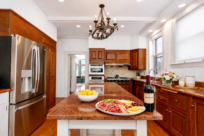 Photo - 671 Prospect St