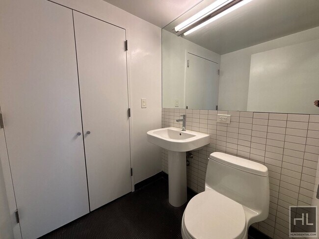 Photo - East 39th Street Unit 15B