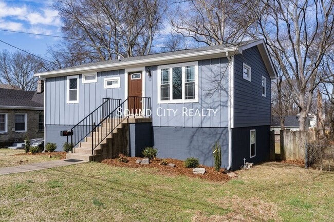 Building Photo - 2410 Albion St