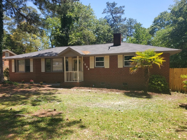 Building Photo - 1606 Crestview Ave Rental