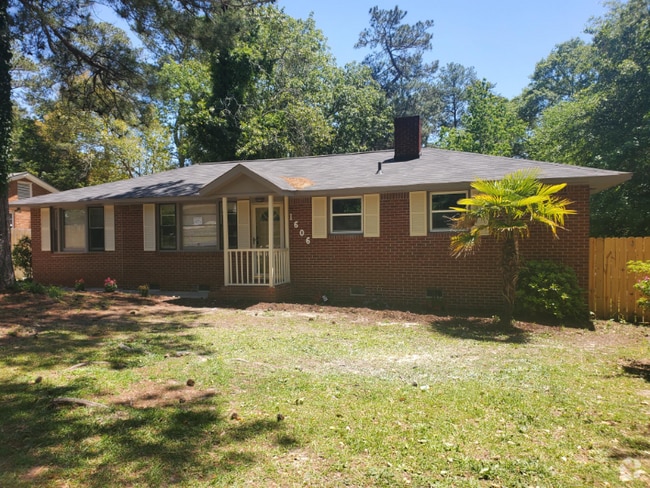Building Photo - 1606 Crestview Ave Rental