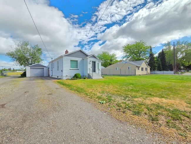 Photo - 11319 E 4th Ave