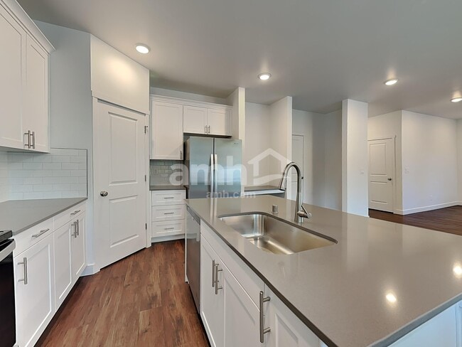 Photo - 7626 Brenden St SW