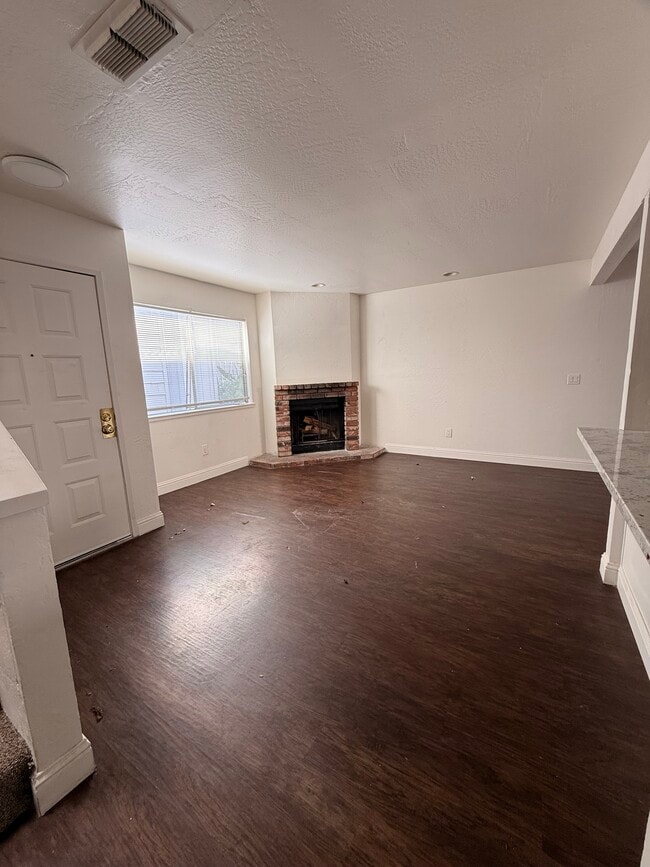 Photo - 12 Klondike Ct Unit B