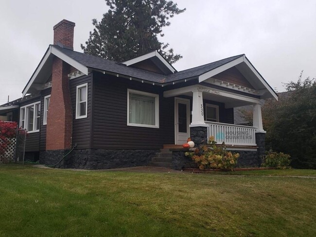 Building Photo - 330 E 30th Ave Rental