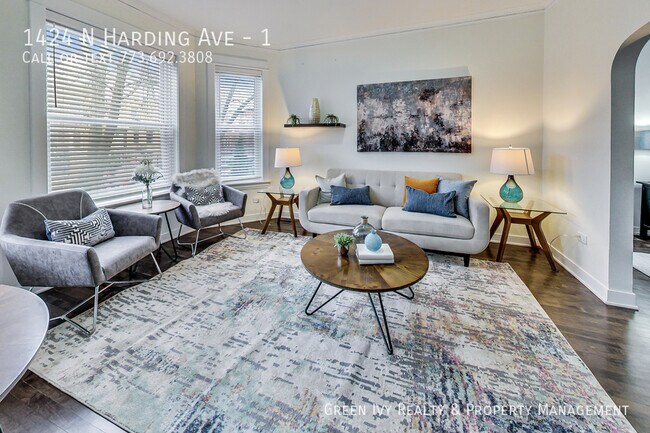 Photo - Vintage Duplex Down 3 Bed in Humboldt Park Unit 1