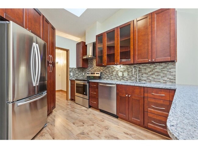 5546 Village Dr