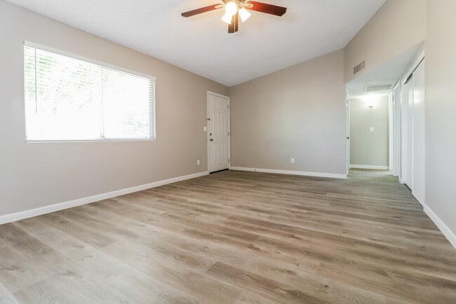 Photo - 9922 N 88th Ave