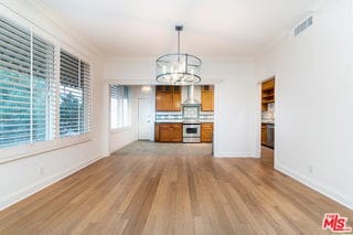 Photo - 125 S Elm Dr