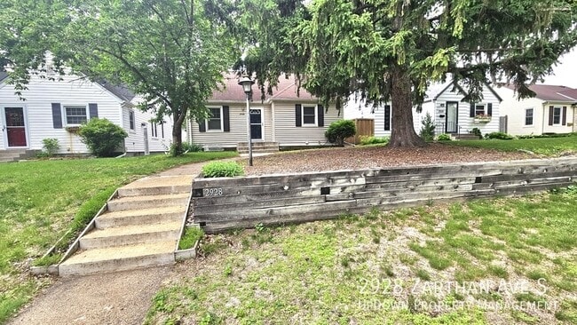 Photo - 2928 Zarthan Ave S House