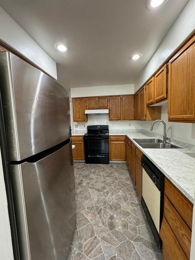 Photo - 9 76th St SE