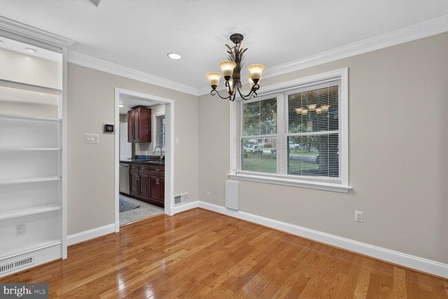 Photo - 1813 Florin St