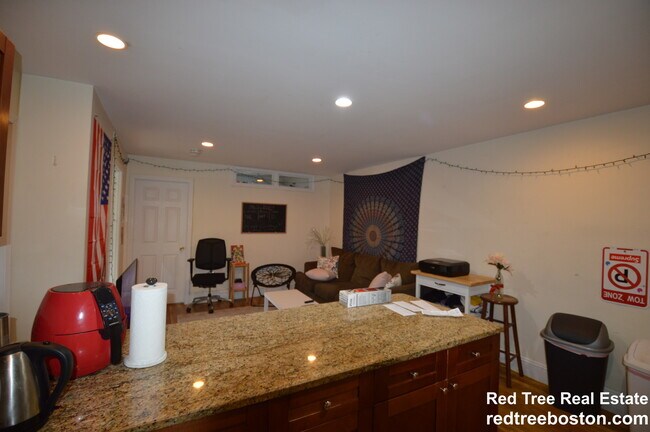 62 Egmont St Unit 6