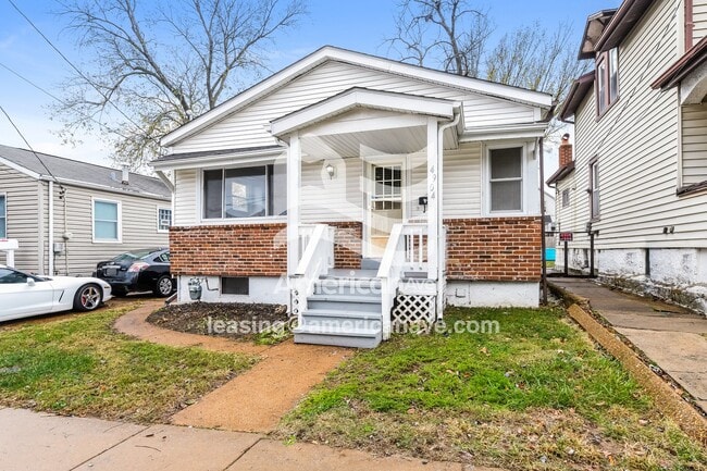 Photo - 4904 Tiemann Ave
