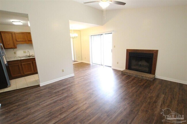 Photo - 9345 Chisholm Rd